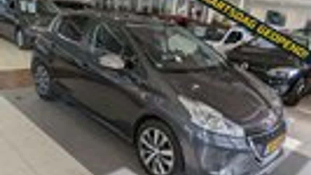 Peugeot 208 (2014) — foto 1