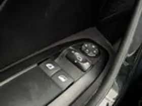 Peugeot 208 (2014) thumbnail 11