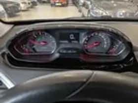 Peugeot 208 (2014) thumbnail 12