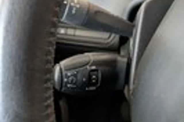 Peugeot 208 (2014) thumbnail 13