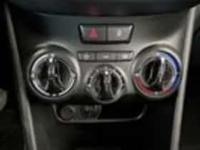 Peugeot 208 (2014) thumbnail 19