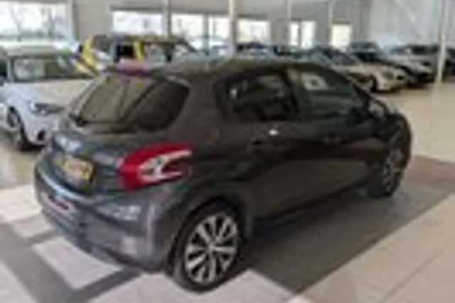 Peugeot 208 (2014) thumbnail 4