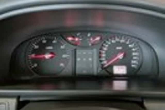 Renault Laguna (2004) thumbnail 11