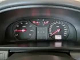 Renault Laguna (2004) thumbnail 11