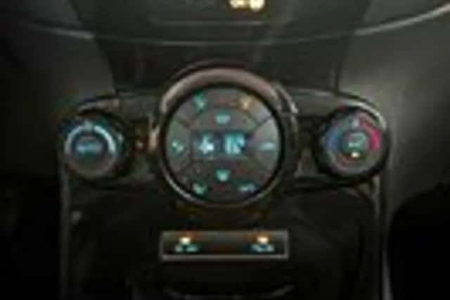 Ford Fiesta (2016) thumbnail 14