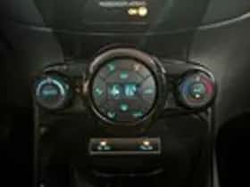 Ford Fiesta (2016) thumbnail 14
