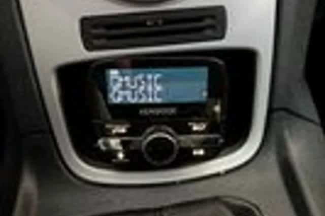 Ford Fiesta (2012) thumbnail 16