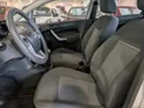 Ford Fiesta (2012) thumbnail 6