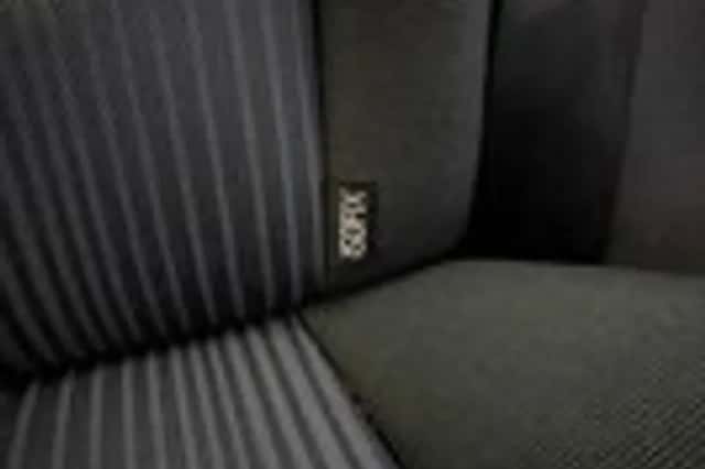 Ford Fiesta (2012) thumbnail 8