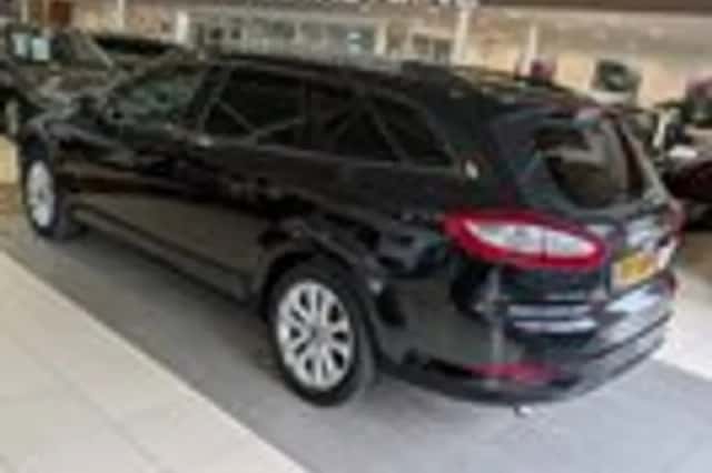 Ford Mondeo (2011) thumbnail 3