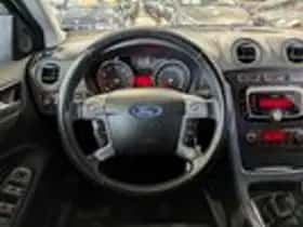 Ford Mondeo (2011) thumbnail 10