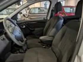 Dacia Duster (2011) thumbnail 6