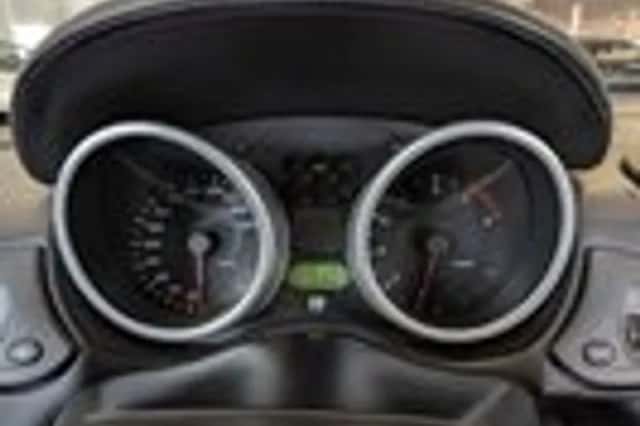 Alfa Romeo GTV (1998) thumbnail 10