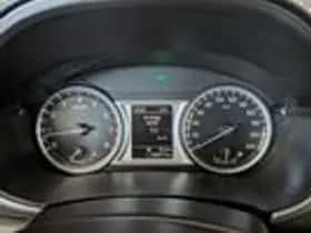 Suzuki Vitara (2015) thumbnail 11