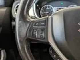 Suzuki Vitara (2015) thumbnail 12