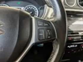 Suzuki Vitara (2015) thumbnail 13