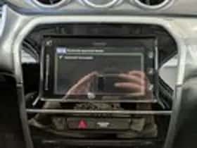 Suzuki Vitara (2015) thumbnail 17
