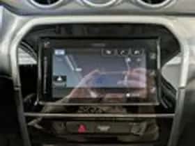 Suzuki Vitara (2015) thumbnail 18