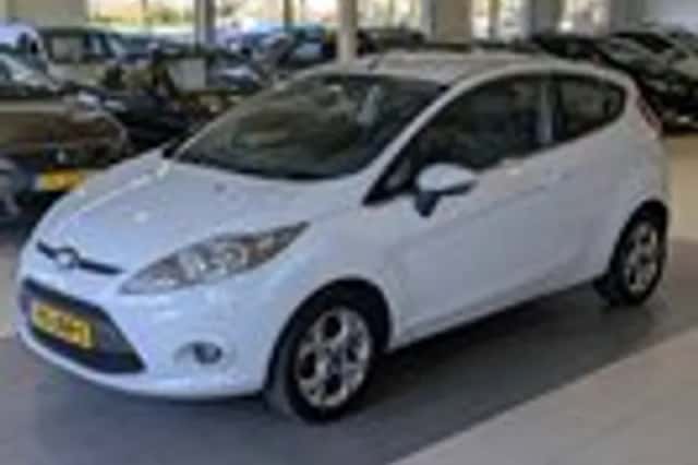 Ford Fiesta (2009) thumbnail 2