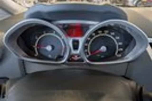 Ford Fiesta (2009) thumbnail 11