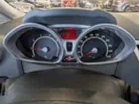Ford Fiesta (2009) thumbnail 11
