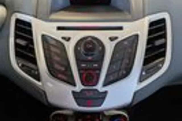 Ford Fiesta (2009) thumbnail 14