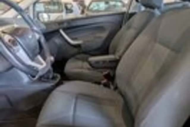 Ford Fiesta (2009) thumbnail 6