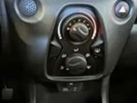 Peugeot 108 (2016) thumbnail 12