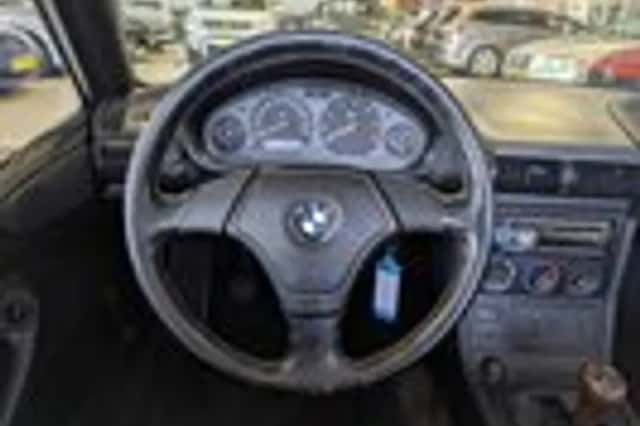 BMW Z3 (1996) thumbnail 8