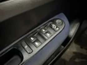 Peugeot 307 (2003) thumbnail 15