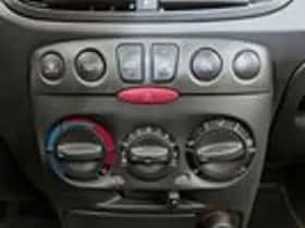 Fiat Punto (2003) thumbnail 11