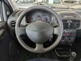Fiat Punto (2003) thumbnail 9