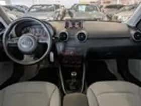 Audi A1 (2010) thumbnail 9