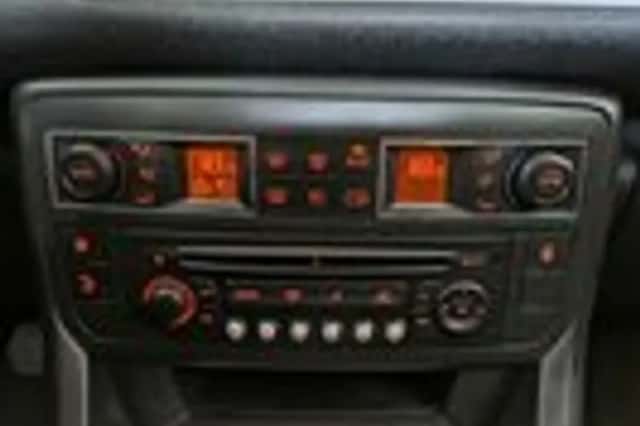 Citroën C5 (2011) thumbnail 16