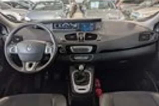 Renault Grand Scénic (2012) thumbnail 11