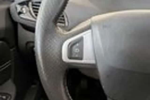 Renault Grand Scénic (2012) thumbnail 13