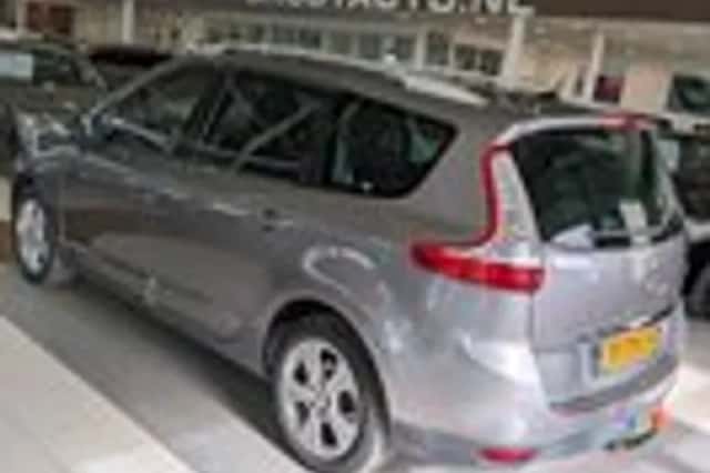 Renault Grand Scénic (2012) thumbnail 3