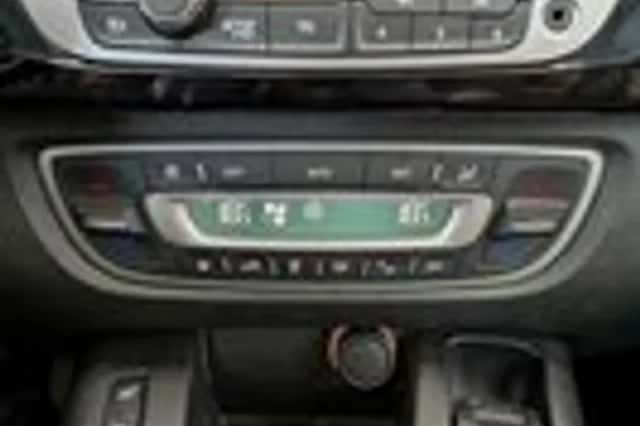 Renault Grand Scénic (2012) thumbnail 21