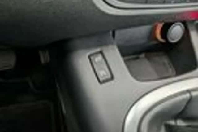 Renault Grand Scénic (2012) thumbnail 27