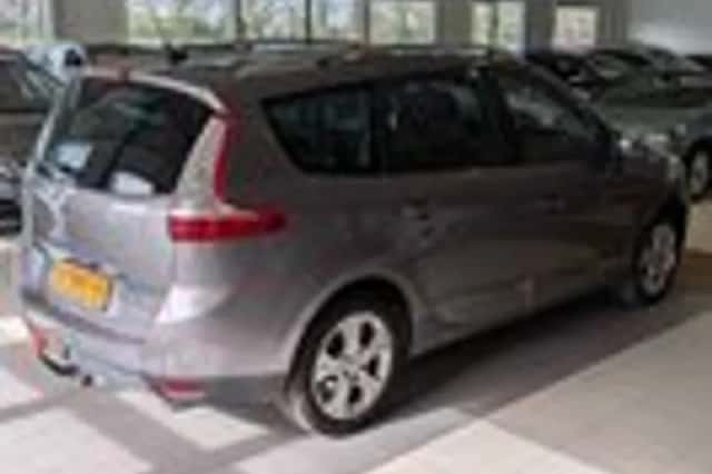 Renault Grand Scénic (2012) thumbnail 4