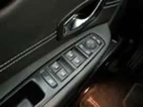 Renault Grand Scénic (2012) thumbnail 32