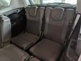Renault Grand Scénic (2012) thumbnail 9