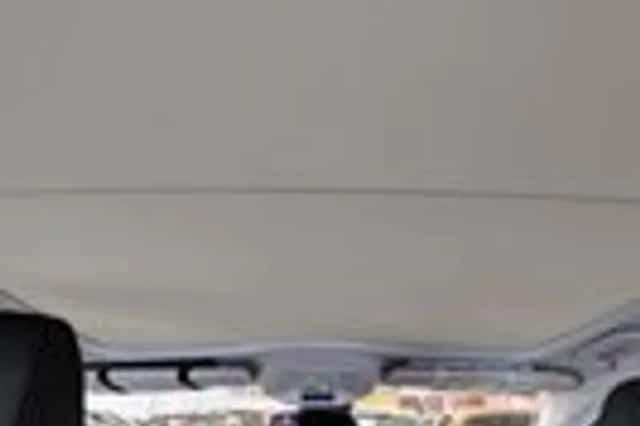 Peugeot 308 (2013) thumbnail 12