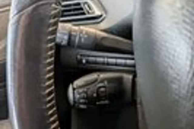 Peugeot 308 (2013) thumbnail 17