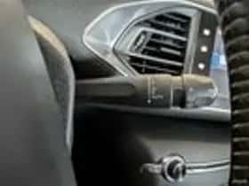 Peugeot 308 (2013) thumbnail 18