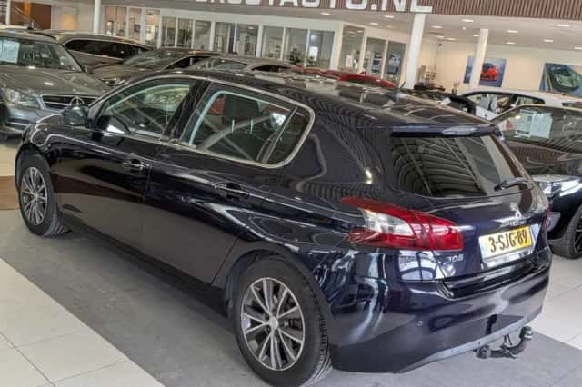 Peugeot 308 (2013) thumbnail 3