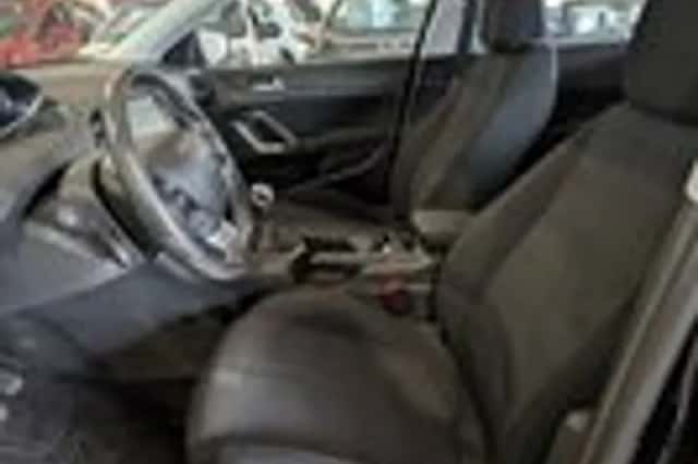 Peugeot 308 (2014) thumbnail 6