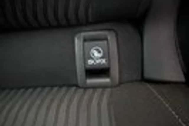 Peugeot 308 (2014) thumbnail 8