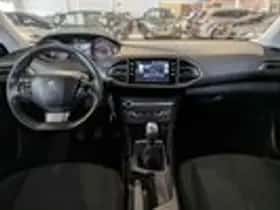 Peugeot 308 (2014) thumbnail 9