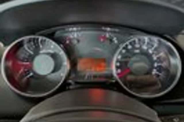 Peugeot 3008 (2010) thumbnail 11
